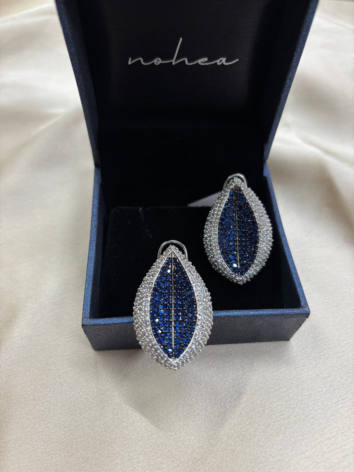 Blue Élan Earrings