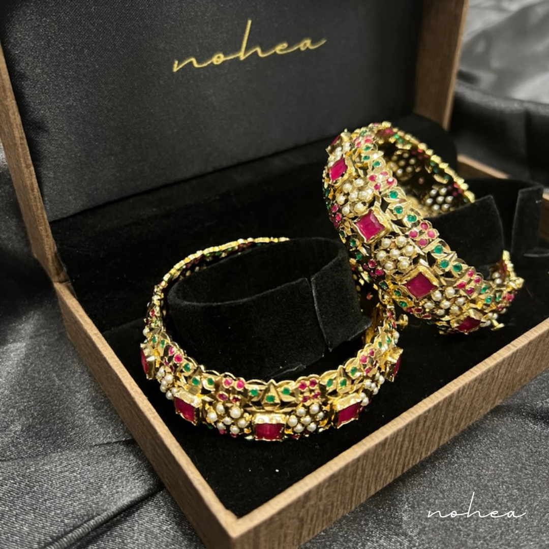 Jadau Bangle Set