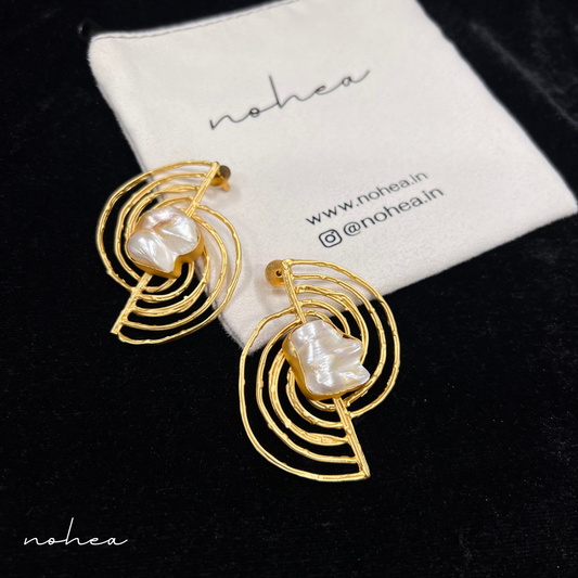 Abstruse Pearl Earrings