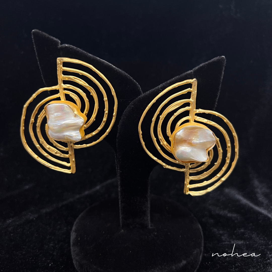 Abstruse Pearl Earrings