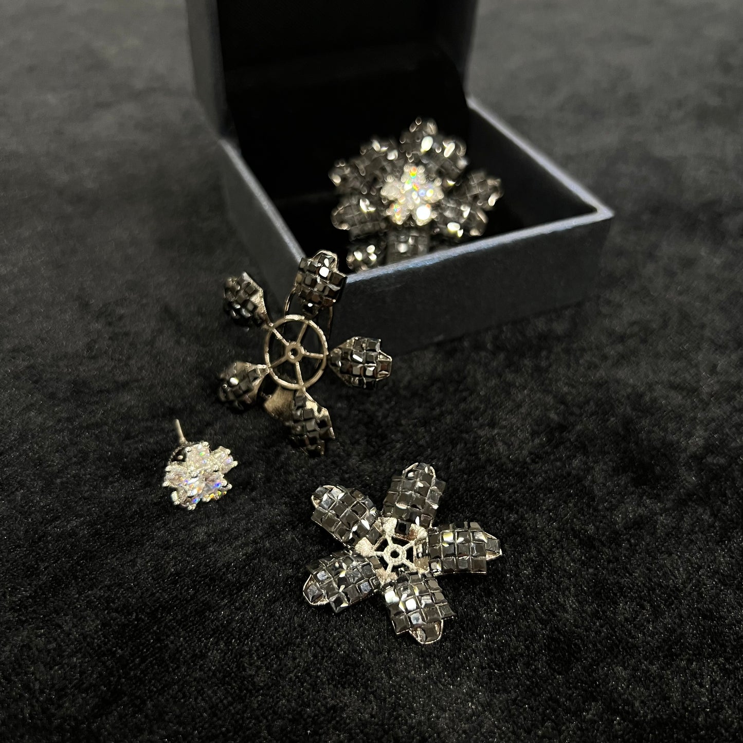 Jewelled Flora Earrings