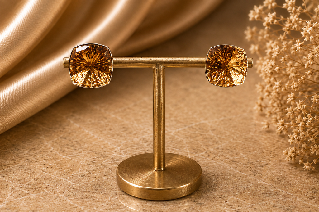 Émeraude Radiance Studs
