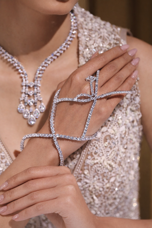 Zivara Royale Hathphool