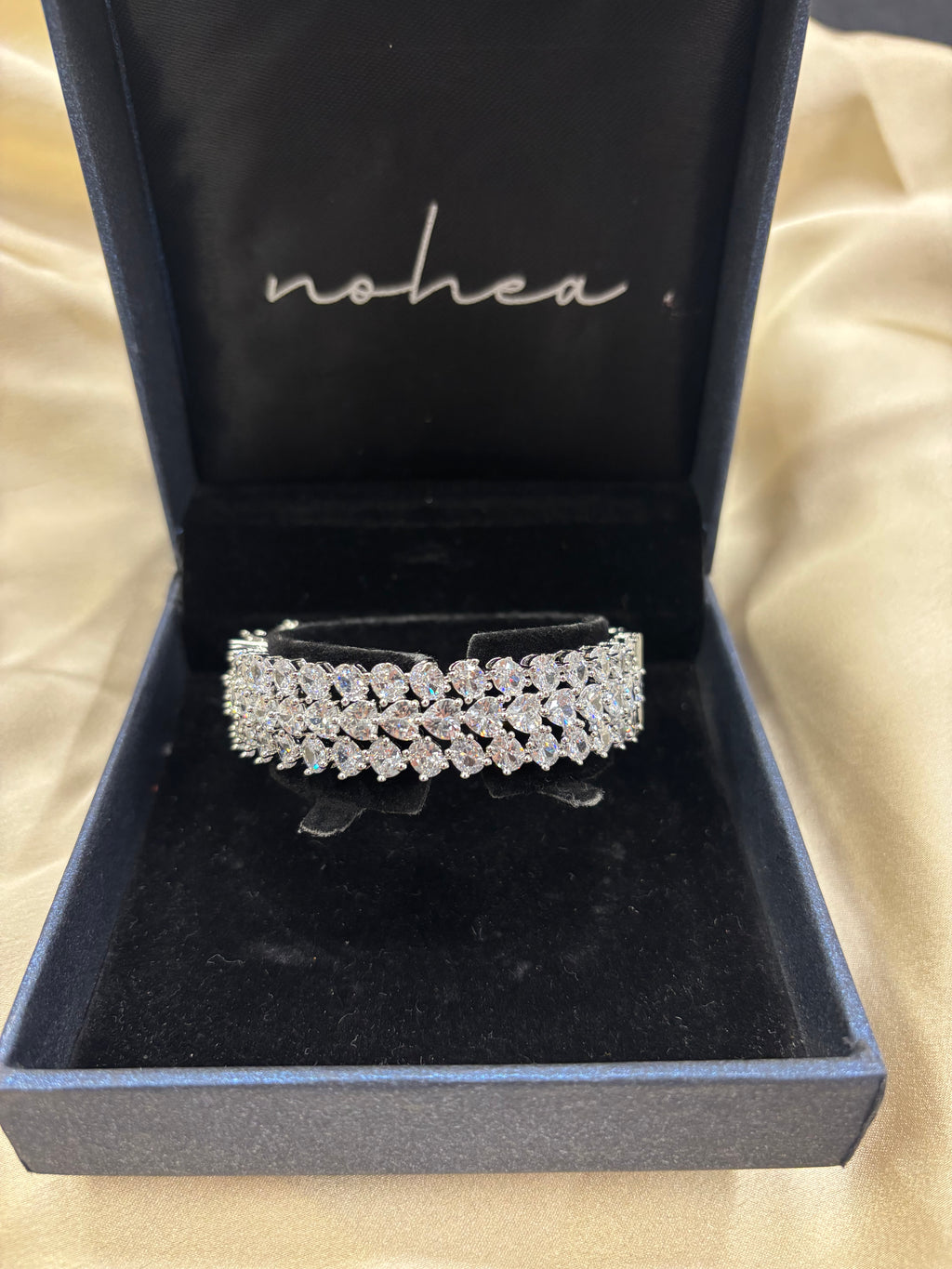 Tara Glow Bangle