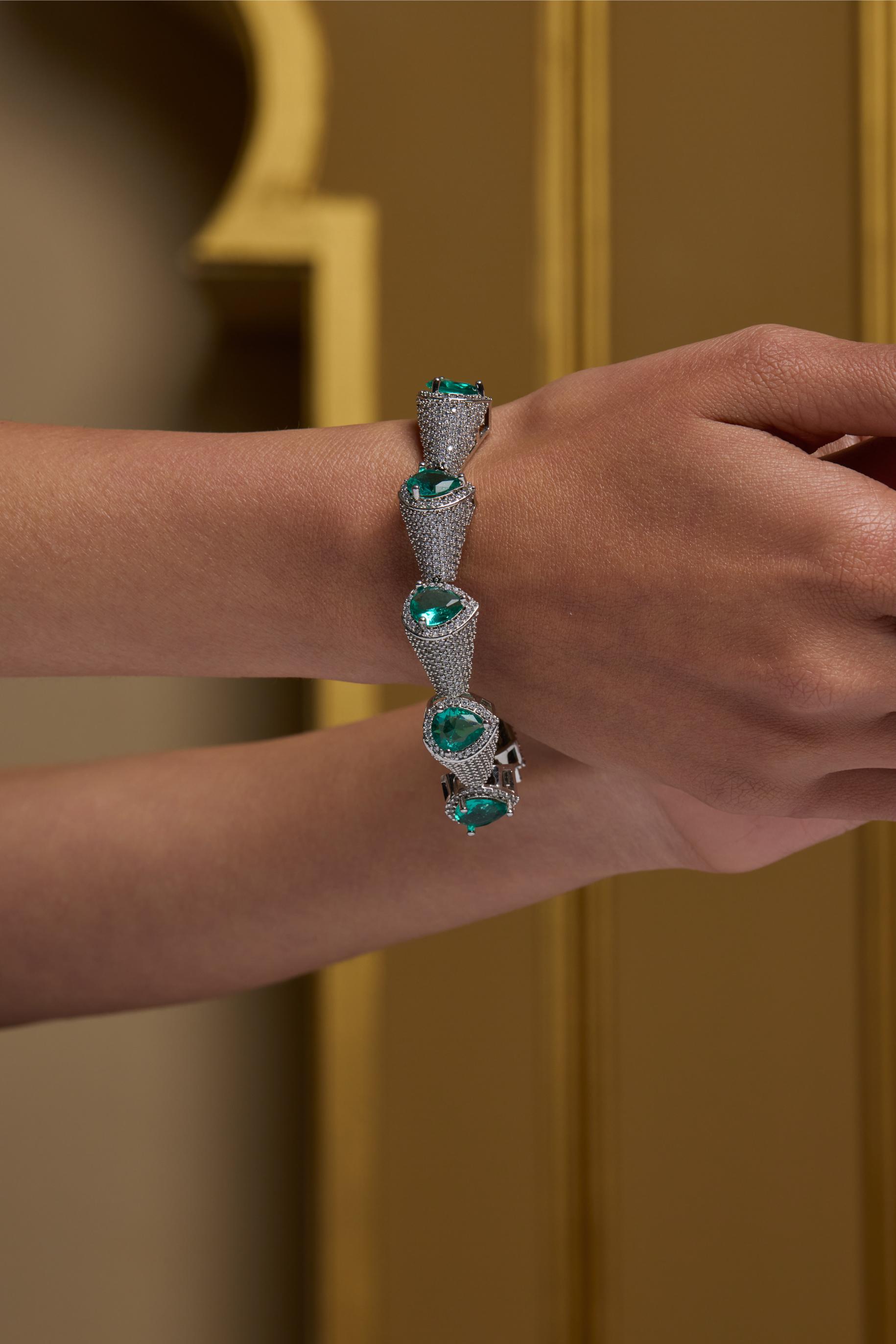 Veyra Bracelet