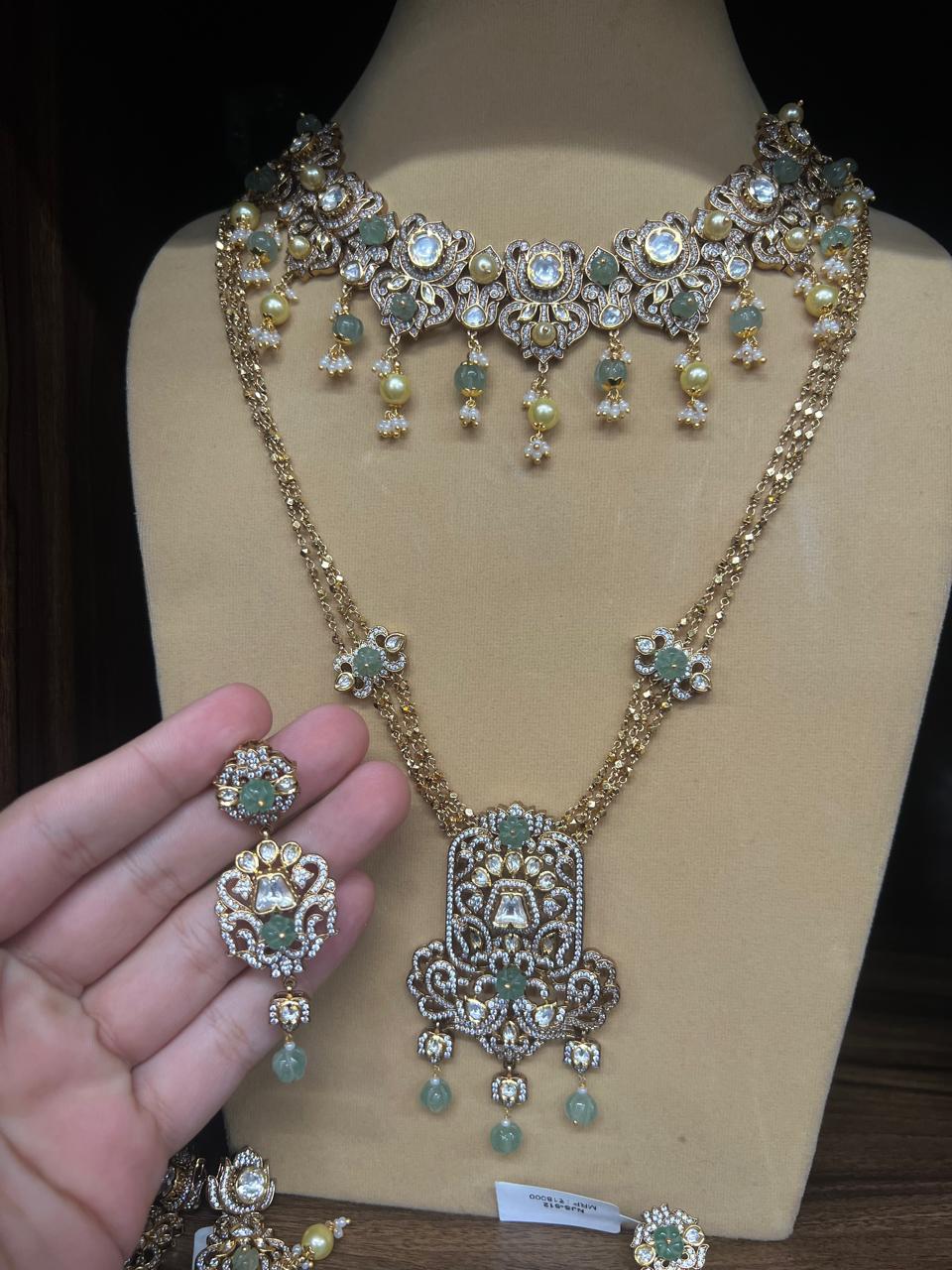 Mint khubooja semi precious beads antique finish Kundan set