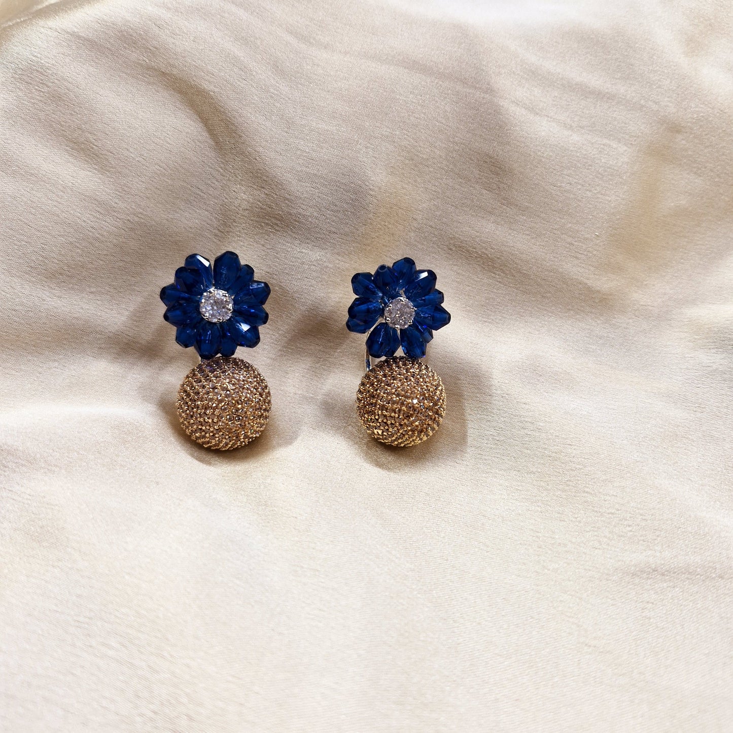 Sunehri Pop Earrings